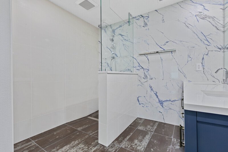 CUSTOM BUILT, FULLY FENCED, NEW REMODEL 4+DEN/2/2 IN DESIRABLE INDIAN TRAILS property image