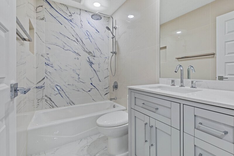 CUSTOM BUILT, FULLY FENCED, NEW REMODEL 4+DEN/2/2 IN DESIRABLE INDIAN TRAILS property image