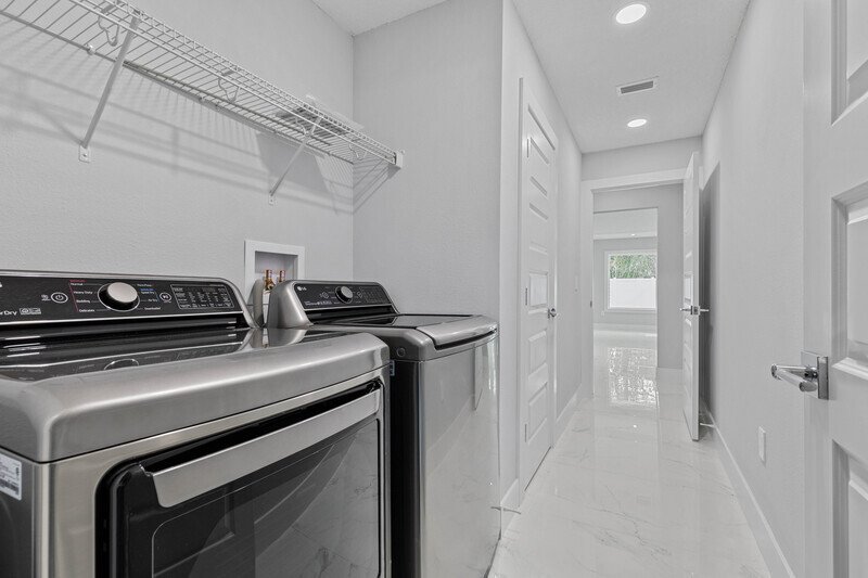 CUSTOM BUILT, FULLY FENCED, NEW REMODEL 4+DEN/2/2 IN DESIRABLE INDIAN TRAILS property image