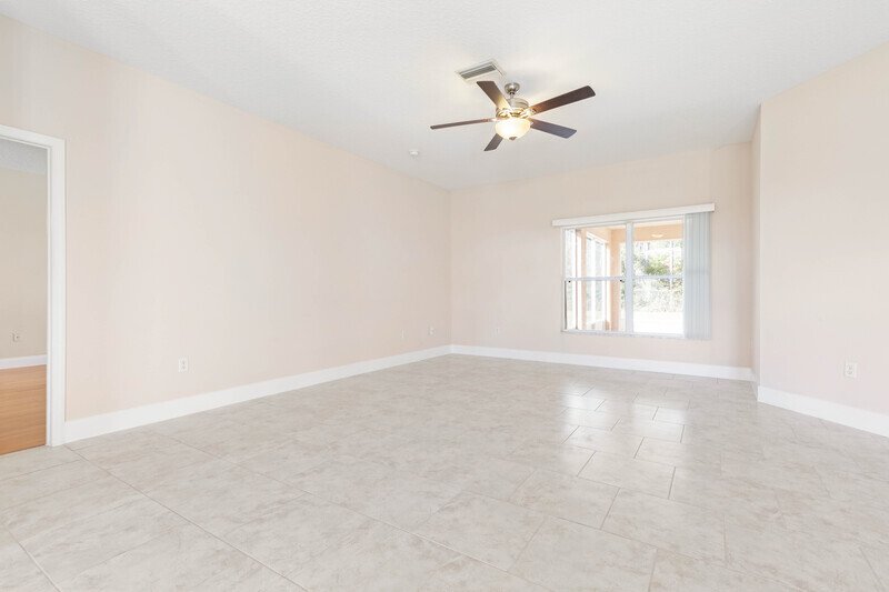 FULLY FENCED, SPACIOUS 3/2/2 ON A CUL DE SAC IN POPULAR LEHIGH WOODS property image