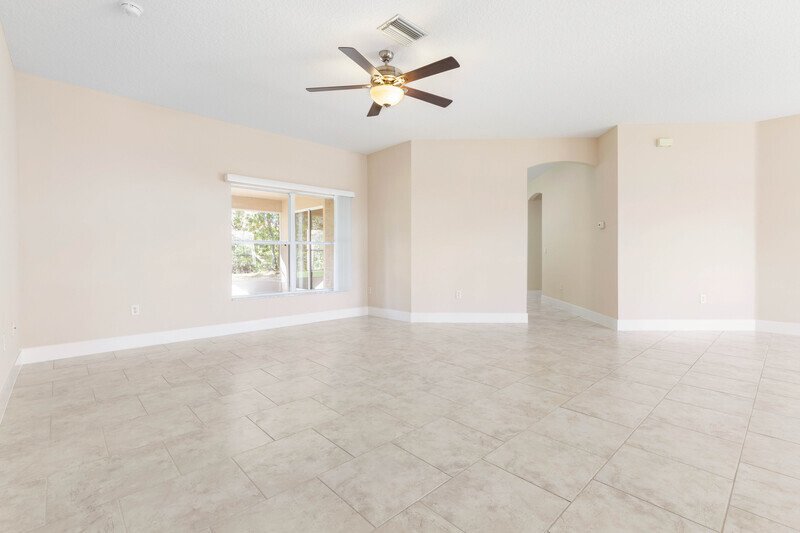 FULLY FENCED, SPACIOUS 3/2/2 ON A CUL DE SAC IN POPULAR LEHIGH WOODS property image