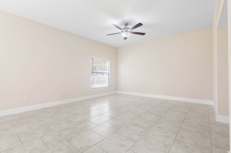 FULLY FENCED, SPACIOUS 3/2/2 ON A CUL DE SAC IN POPULAR LEHIGH WOODS property image