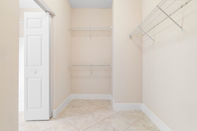 FULLY FENCED, SPACIOUS 3/2/2 ON A CUL DE SAC IN POPULAR LEHIGH WOODS property image