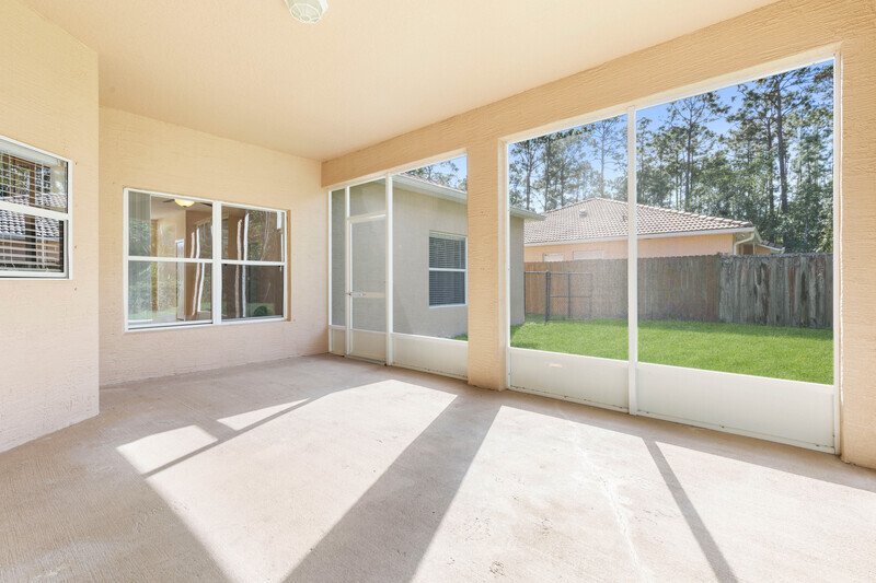 FULLY FENCED, SPACIOUS 3/2/2 ON A CUL DE SAC IN POPULAR LEHIGH WOODS property image