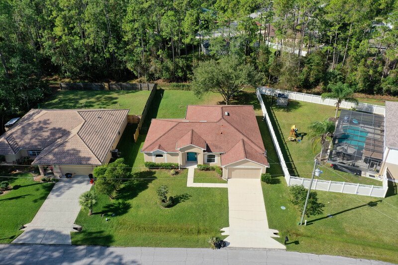 FULLY FENCED, SPACIOUS 3/2/2 ON A CUL DE SAC IN POPULAR LEHIGH WOODS property image