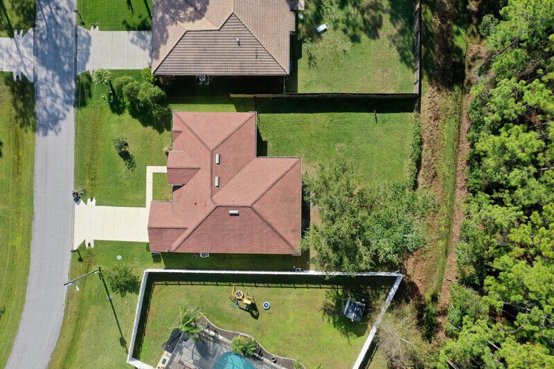 FULLY FENCED, SPACIOUS 3/2/2 ON A CUL DE SAC IN POPULAR LEHIGH WOODS property image