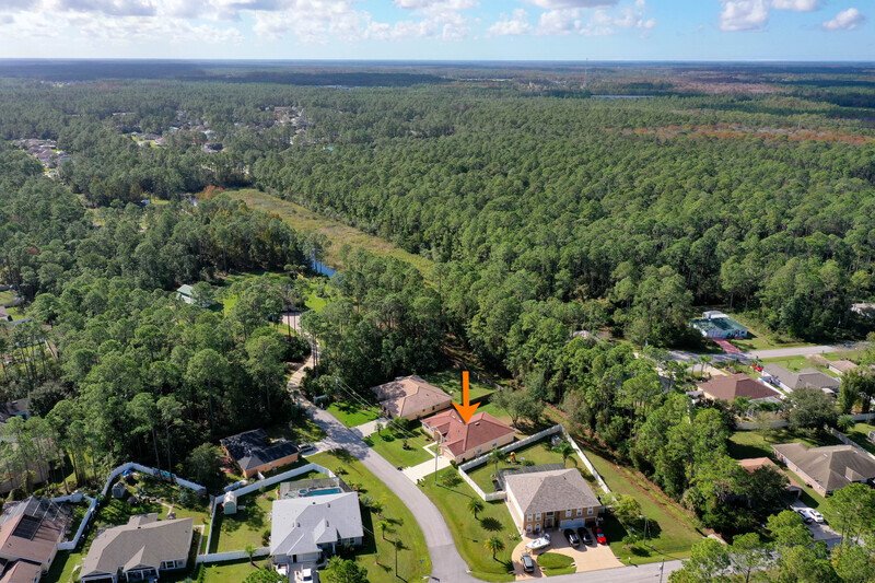 FULLY FENCED, SPACIOUS 3/2/2 ON A CUL DE SAC IN POPULAR LEHIGH WOODS property image