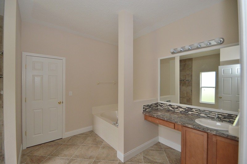 SPACIOUS 4/2/2 IN DESIRABLE MATANZAS WOODS property image