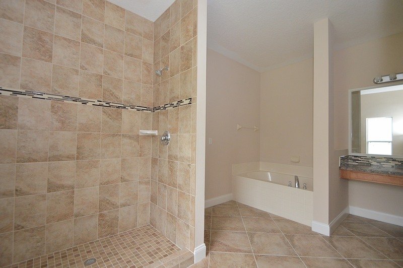 SPACIOUS 4/2/2 IN DESIRABLE MATANZAS WOODS property image