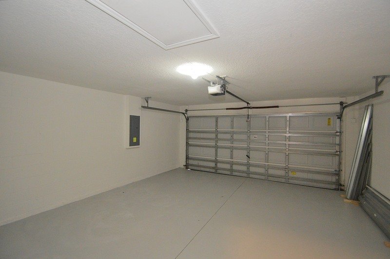 SPACIOUS 4/2/2 IN DESIRABLE MATANZAS WOODS property image