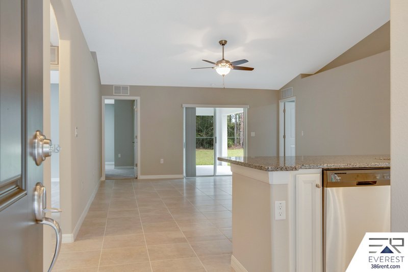 FULLY FENCED 4/3/2 IN DESIRABLE SEMINOLE WOODS property image