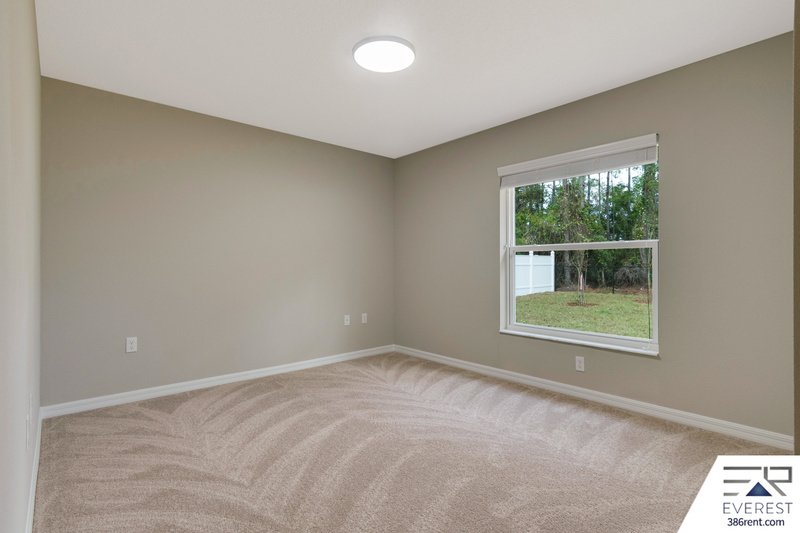 FULLY FENCED 4/3/2 IN DESIRABLE SEMINOLE WOODS property image