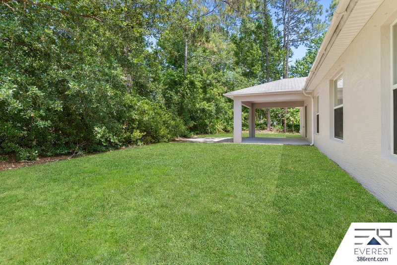 SPACIOUS 3+DEN/2/2 IN DESIRABLE LEHIGH WOODS property image