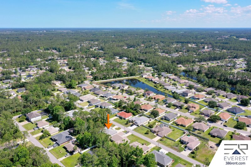 SPACIOUS 3+DEN/2/2 IN DESIRABLE LEHIGH WOODS property image