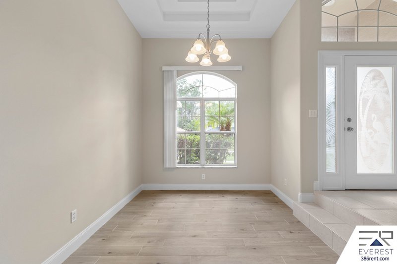 NEWLY REMODELED, FULLY FENCED 3/2/2 ON A CUL DE SAC IN PINE LAKES property image