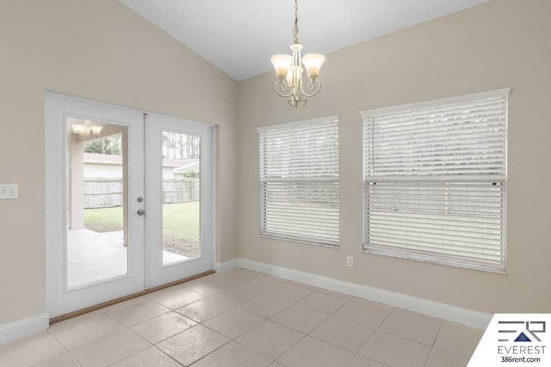 NEWLY REMODELED, FULLY FENCED 3/2/2 ON A CUL DE SAC IN PINE LAKES property image