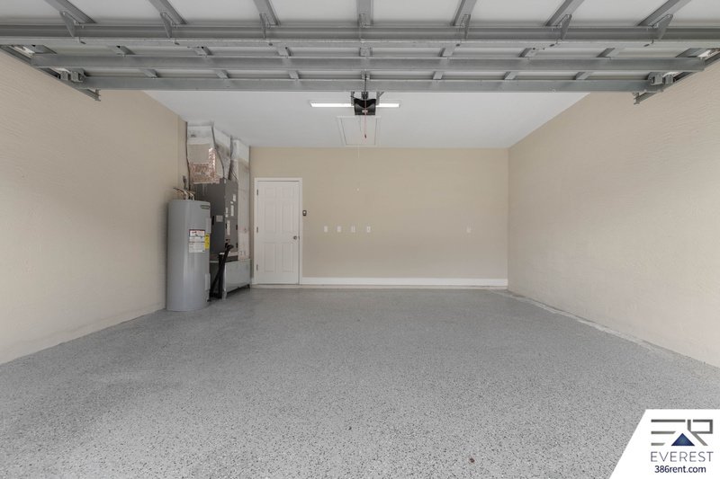 NEWLY REMODELED, FULLY FENCED 3/2/2 ON A CUL DE SAC IN PINE LAKES property image