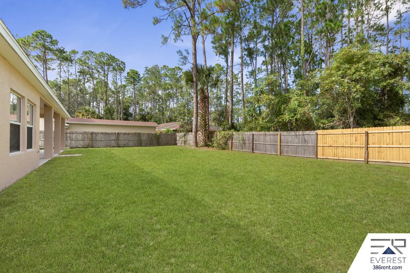 NEWLY REMODELED, FULLY FENCED 3/2/2 ON A CUL DE SAC IN PINE LAKES property image