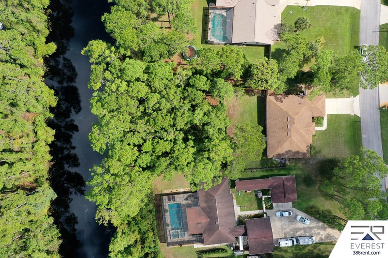 NEWLY REMODELED, FULLY FENCED 3/2/2 ON A CUL DE SAC IN PINE LAKES property image