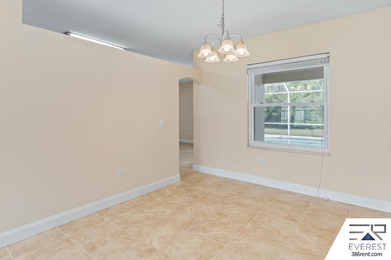 3/2/2 POOL HOME IN POPULAR PINE GROVE property image