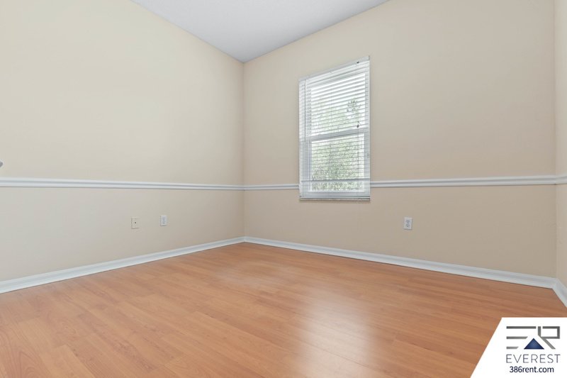 3/2/2 POOL HOME IN POPULAR PINE GROVE property image