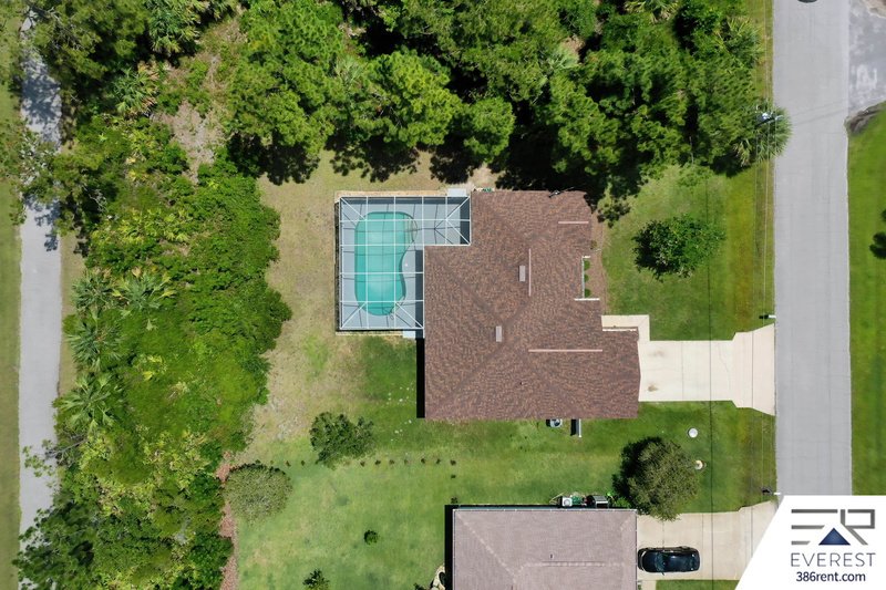 3/2/2 POOL HOME IN POPULAR PINE GROVE property image