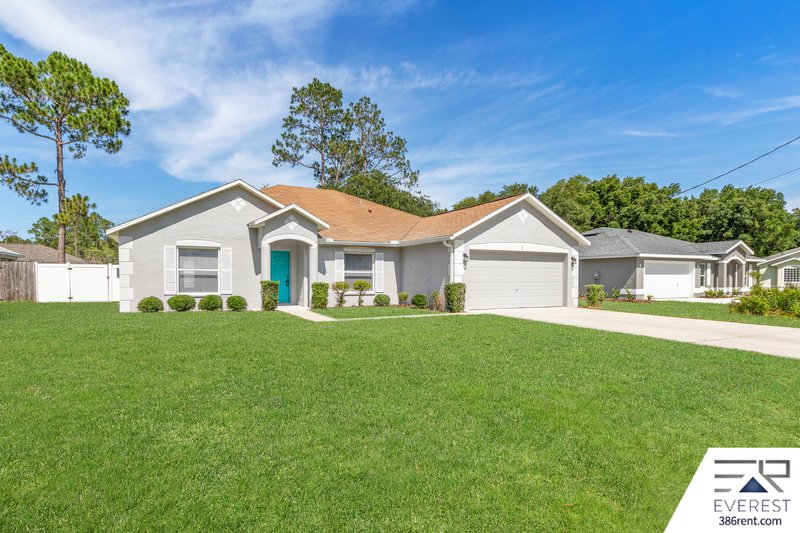 FULLY FENCED 3/2/2 ON A CUL DE SAC IN DESIRABLE SEMINOLE WOODS property image