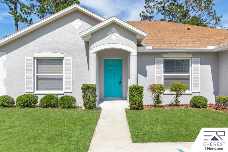 FULLY FENCED 3/2/2 ON A CUL DE SAC IN DESIRABLE SEMINOLE WOODS property image