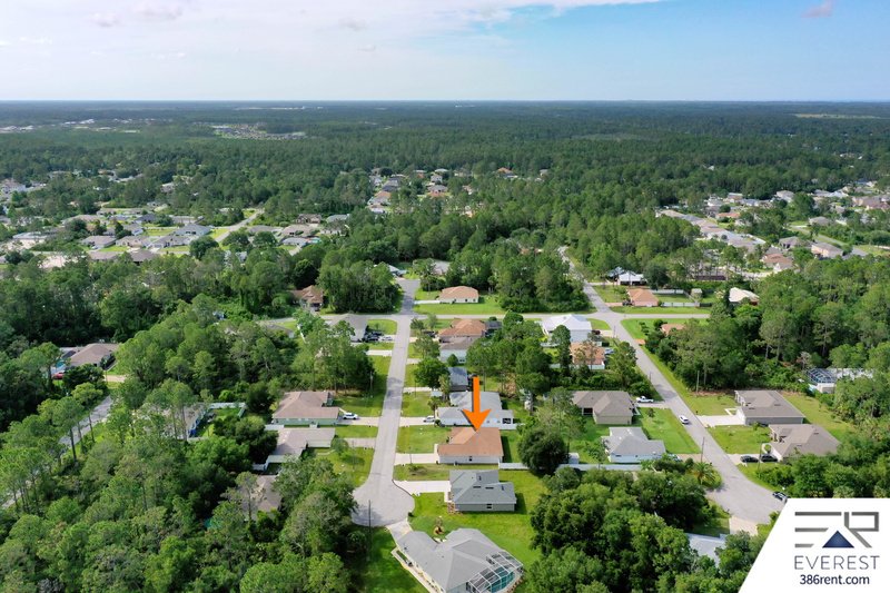 FULLY FENCED 3/2/2 ON A CUL DE SAC IN DESIRABLE SEMINOLE WOODS property image