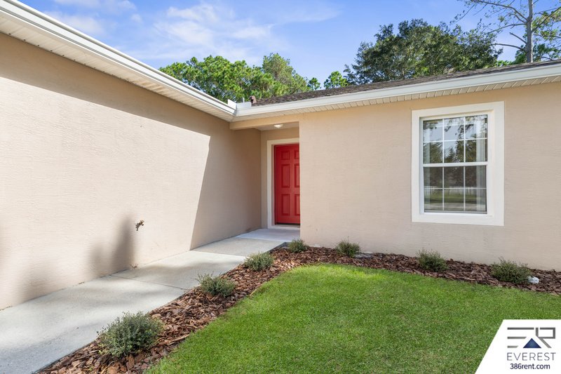 3/2/1 TOWNHOME ON A CUL DE SAC IN SEMINOLE WOODS property image