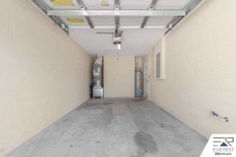 3/2/1 TOWNHOME ON A CUL DE SAC IN SEMINOLE WOODS property image