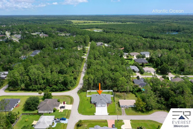 FULLY FENCED, LIKE NEW 3/2/1 TOWNHOUSE ON A CUL DE SAC IN BEAUTIFUL SEMINOLE WOODS property image