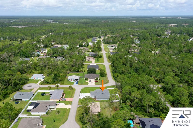 FULLY FENCED, LIKE NEW 3/2/1 TOWNHOUSE ON A CUL DE SAC IN BEAUTIFUL SEMINOLE WOODS property image