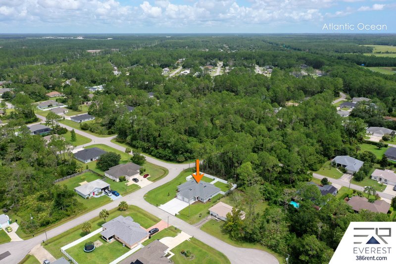 FULLY FENCED, LIKE NEW 3/2/1 TOWNHOUSE ON A CUL DE SAC IN BEAUTIFUL SEMINOLE WOODS property image