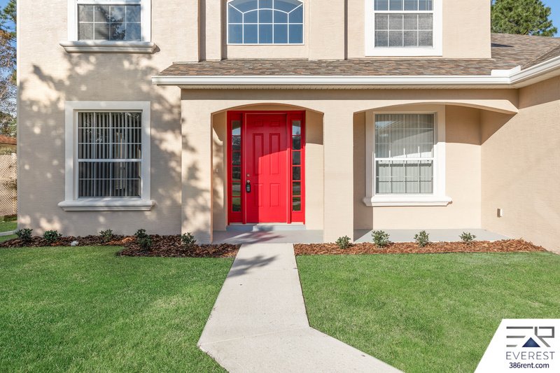 LIKE NEW, SPACIOUS 5/3/3 IN DESIRABLE INDIAN TRAILS property image