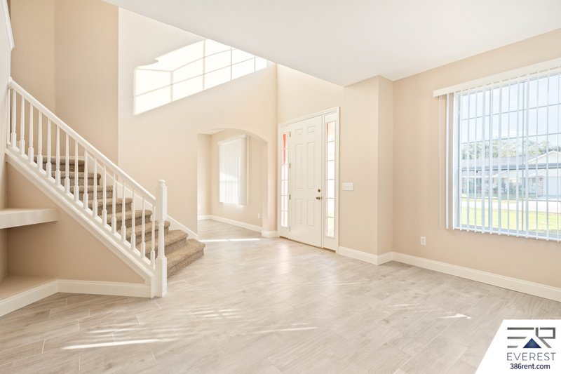 LIKE NEW, SPACIOUS 5/3/3 IN DESIRABLE INDIAN TRAILS property image