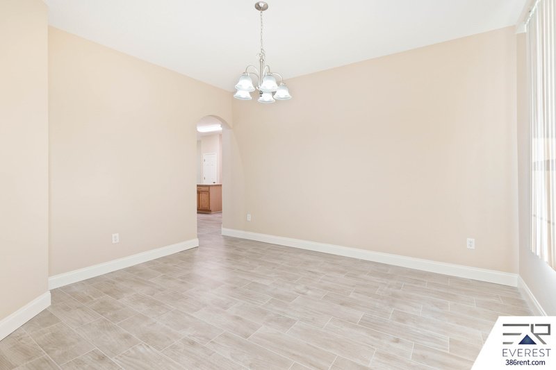 LIKE NEW, SPACIOUS 5/3/3 IN DESIRABLE INDIAN TRAILS property image