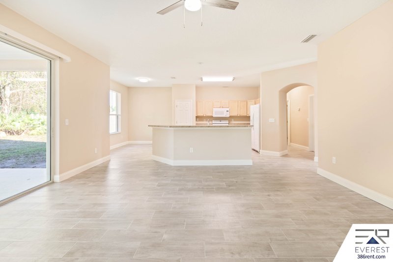 LIKE NEW, SPACIOUS 5/3/3 IN DESIRABLE INDIAN TRAILS property image