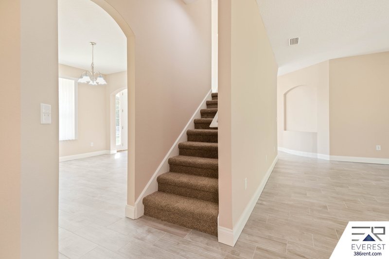 LIKE NEW, SPACIOUS 5/3/3 IN DESIRABLE INDIAN TRAILS property image