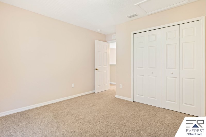 LIKE NEW, SPACIOUS 5/3/3 IN DESIRABLE INDIAN TRAILS property image