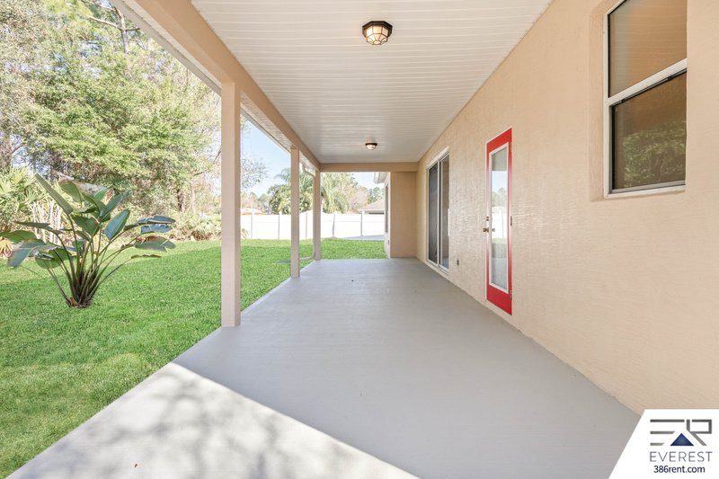 LIKE NEW, SPACIOUS 5/3/3 IN DESIRABLE INDIAN TRAILS property image