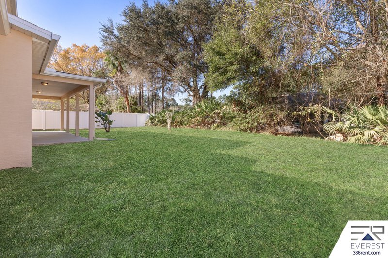 LIKE NEW, SPACIOUS 5/3/3 IN DESIRABLE INDIAN TRAILS property image