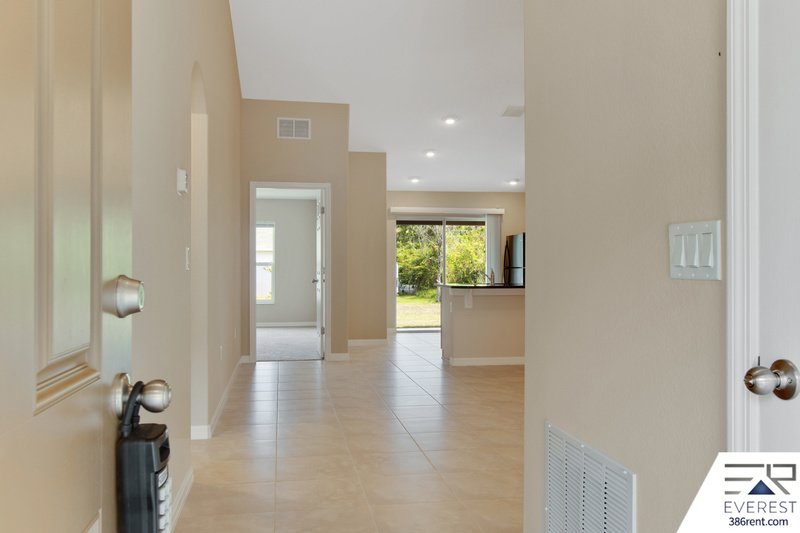 COZY 3/2/1 TOWNHOME IN BEAUTIFUL SEMINOLE WOODS property image