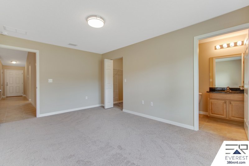 COZY 3/2/1 TOWNHOME IN BEAUTIFUL SEMINOLE WOODS property image