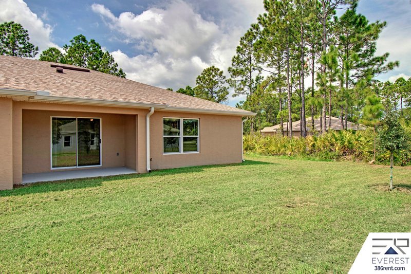 COZY 3/2/1 TOWNHOME IN BEAUTIFUL SEMINOLE WOODS property image