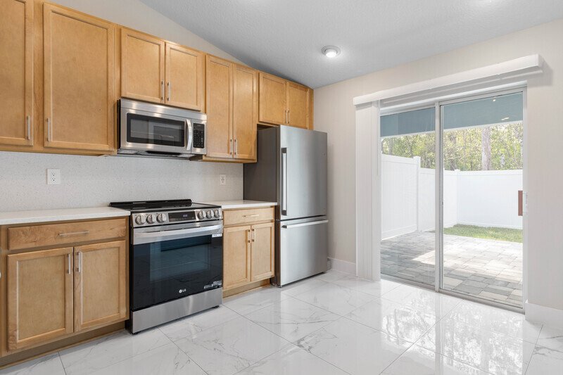 FULLY FENCED, LIKE NEW 3/2/1 TOWNHOUSE IN BEAUTIFUL QUAIL HOLLOW property image