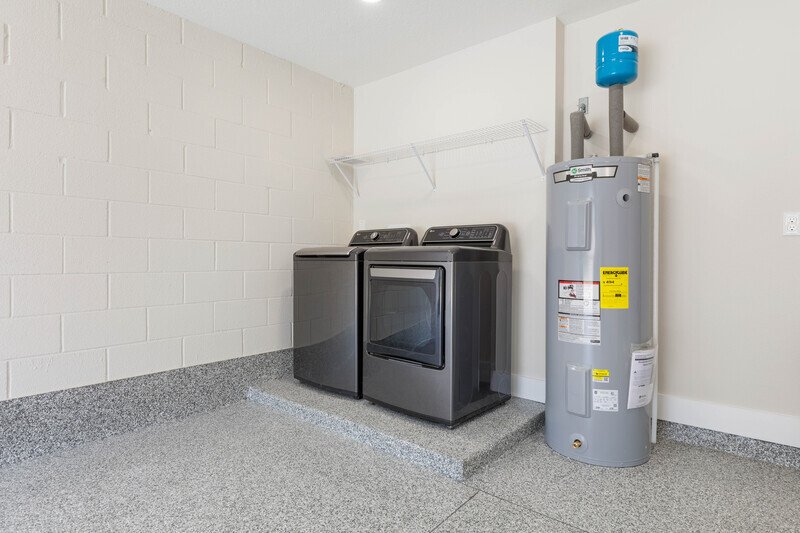 FULLY FENCED, LIKE NEW 3/2/1 TOWNHOUSE IN BEAUTIFUL QUAIL HOLLOW property image