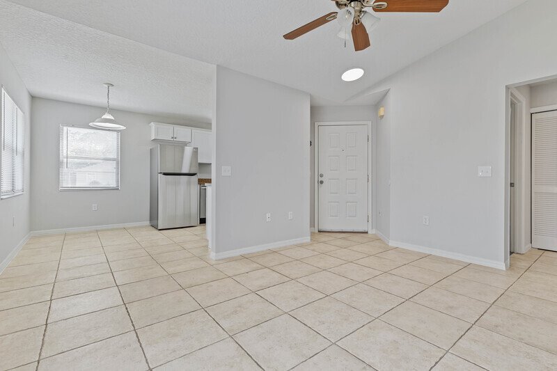 LIKE NEW 3/2/2 IN DESIRABLE PINE LAKES property image