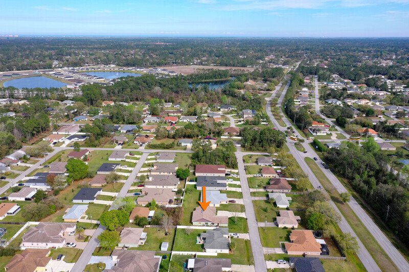 LIKE NEW 3/2/2 IN DESIRABLE PINE LAKES property image