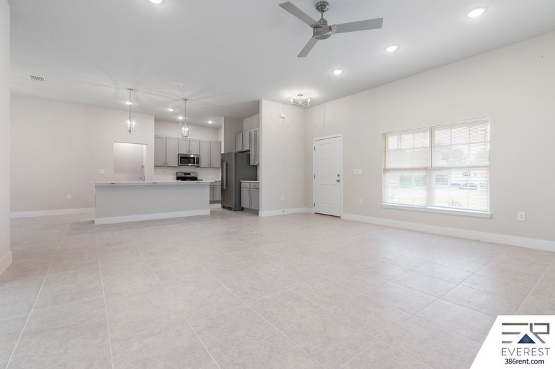FULLY FENCED 3/2/2 ON A CUL DE SAC IN BEAUTIFUL QUAIL HOLLOW property image